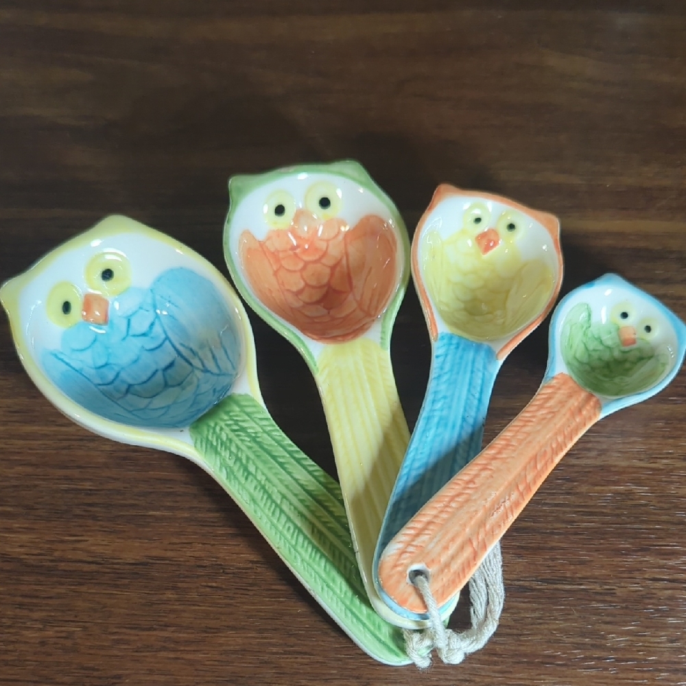 Pier 1 Imports Ceramic Chilly Billy Owl Measuring Spoons